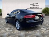 Used 2018 Jaguar XE Premium image 4