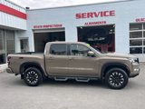 Used 2022 Nissan Frontier PRO-4X image 2