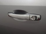 Used 2014 Chrysler Town & Country Touring-L w/ Driver Convenience Group image 6