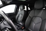 Used 2025 Porsche Macan image 5