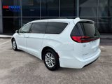 Used 2022 Chrysler Pacifica Touring-L image 3