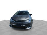 Used 2018 Chrysler Pacifica Touring-L Plus image 3