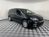 New 2026 Chrysler Pacifica Select image 2
