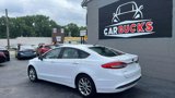 Used 2017 Ford Fusion SE image 5