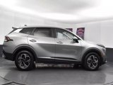 Used 2024 Kia Sportage LX image 4
