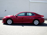 Used 2018 Toyota Camry LE image 4