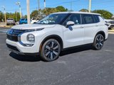 New 2025 Mitsubishi Outlander SE image 2
