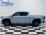 New 2025 GMC Sierra 1500 SLT image 2