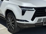 New 2025 Lexus GX 550 image 4