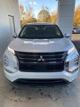 New 2024 Mitsubishi Outlander ES image 2