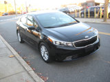 Used 2017 Kia Forte S image 2