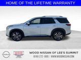 New 2025 Nissan Pathfinder Platinum image 4