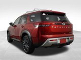 New 2025 Nissan Pathfinder SL w/ SL Premium Package image 3