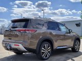 New 2025 Nissan Pathfinder Platinum image 5