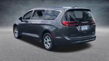 Certified 2022 Chrysler Pacifica Limited image 5