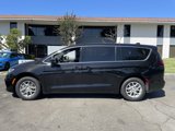 New 2026 Chrysler Pacifica Select image 3