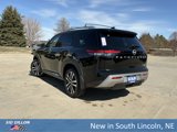 New 2025 Nissan Pathfinder Platinum image 3