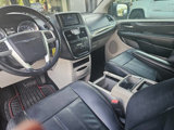 Used 2016 Chrysler Town & Country Touring image 6