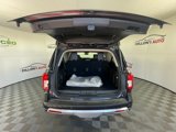 Used 2024 Ford Expedition Max XLT image 6