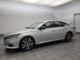 Used 2021 Nissan Altima 2.5 SR image 2