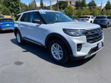Used 2025 Ford Explorer Active image 3