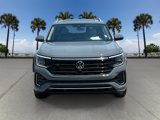 Used 2025 Volkswagen Atlas SEL Premium R-Line image 2
