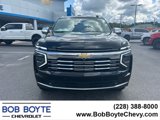 New 2025 Chevrolet Suburban Premier image 3