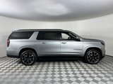 Used 2025 Chevrolet Suburban RST image 5