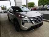 New 2025 Nissan Rogue Platinum w/ Tech Package image 3