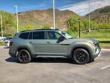 New 2025 Volkswagen Atlas Peak Edition SE image 2