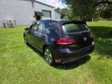 Used 2017 Volkswagen e-Golf SE image 3