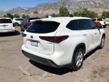 Used 2020 Toyota Highlander LE image 5