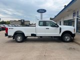 Used 2023 Ford F250 XL w/ FX4 Off-Road Package image 5