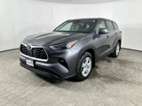 Used 2024 Toyota Highlander LE image 4