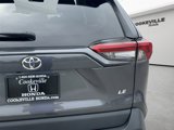 Used 2022 Toyota RAV4 LE image 4
