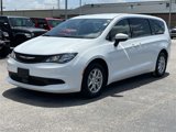 Used 2022 Chrysler Voyager LX image 3