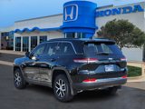 Used 2025 Jeep Grand Cherokee Limited image 4