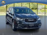 Used 2023 Chrysler Pacifica Limited image 5