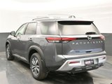 New 2025 Nissan Pathfinder SL image 4