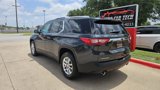 Used 2018 Chevrolet Traverse LT image 3