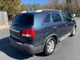 Used 2012 Kia Sorento LX w/ Third Row Pkg image 5