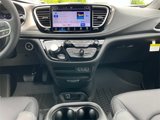 New 2025 Chrysler Pacifica Select image 4