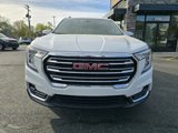 Used 2024 GMC Terrain SLT image 2