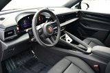 Used 2025 Porsche Macan 4 Electric image 4