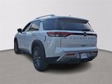 New 2025 Nissan Pathfinder SL w/ SL Premium Package image 3
