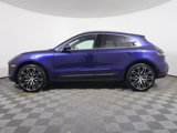 Certified 2024 Porsche Macan image 2