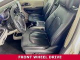 Used 2022 Chrysler Pacifica Touring-L w/ Uconnect Theater Family Group image 3