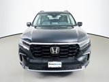 New 2025 Honda Pilot Touring image 2