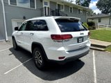 Used 2020 Jeep Grand Cherokee Limited w/ Luxury Group II image 3