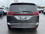 Used 2022 Chrysler Pacifica Limited image 6